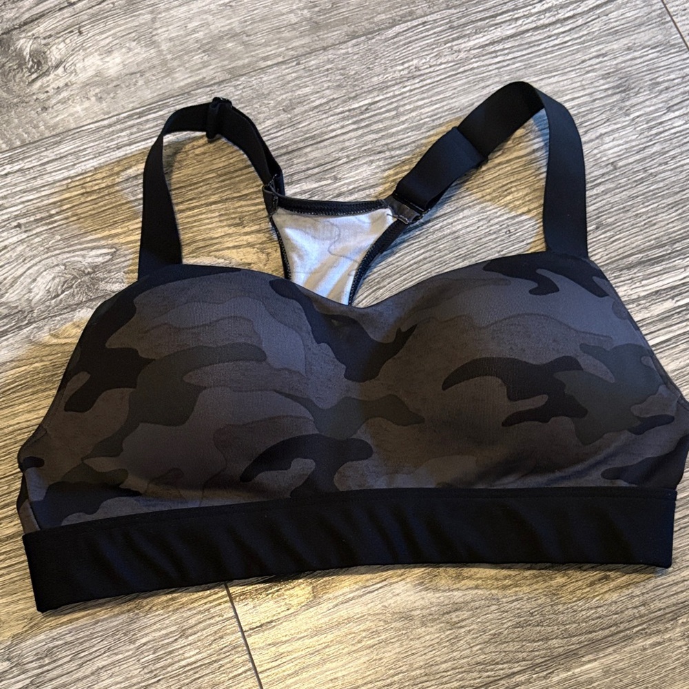 PINK Victoria's Secret Black Camouflage Sports Bra ultimate push up
